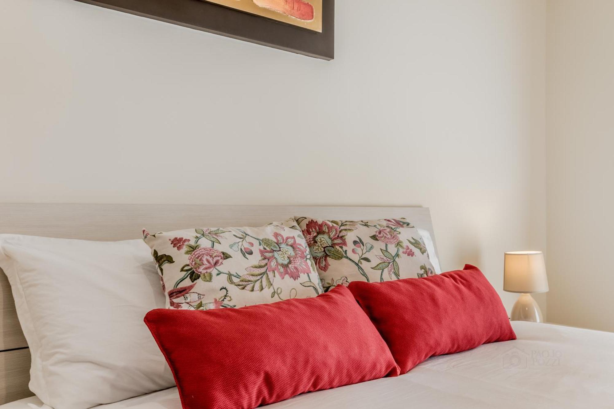 Elegant Flat In Front Of Vatican Museum Apartment *